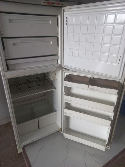 Холодильник "Хлодон".