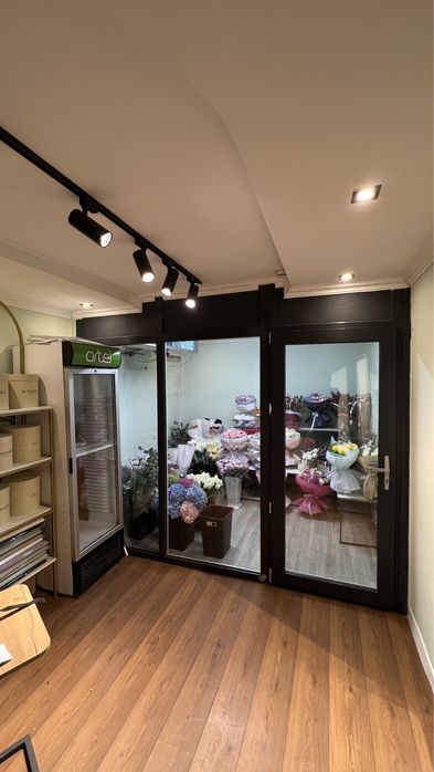 Продается цветочный срочно