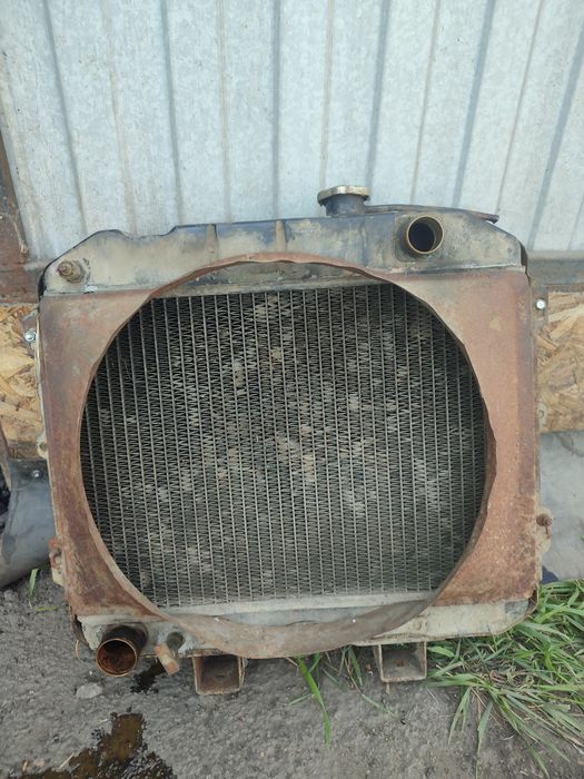 Продам радиатор УАЗ