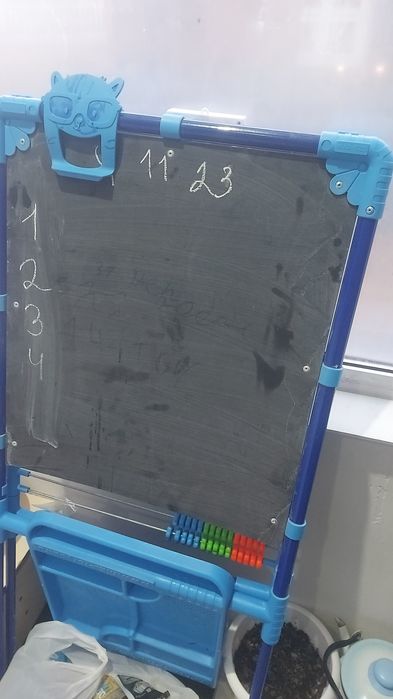 Продам срочно детское доска  мольберт