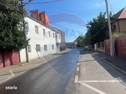 Apartament la casa de inchiriat