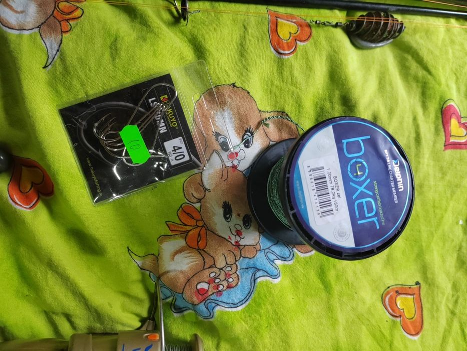 vand lansete de pescuit cu momeli