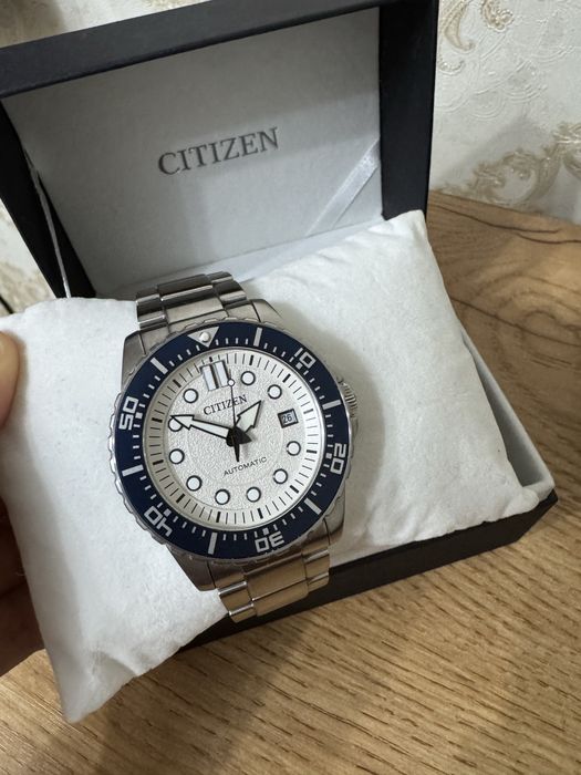 Продам Часы CITIZEN
