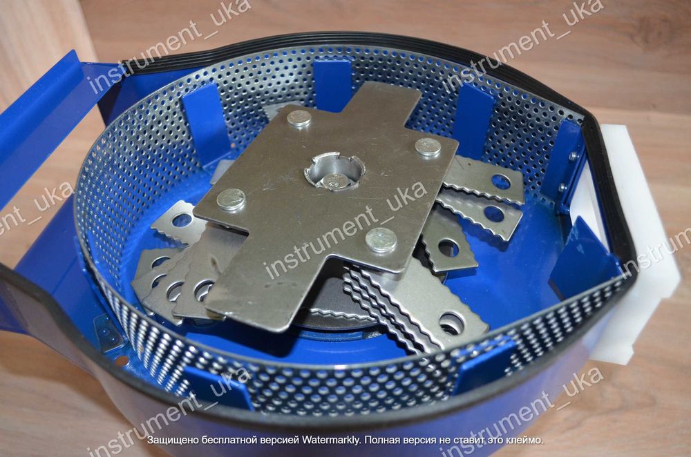 Зернодробилка Бизон