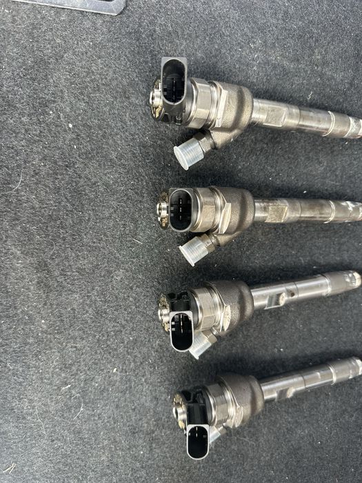 Vand injectoare de BMW b47