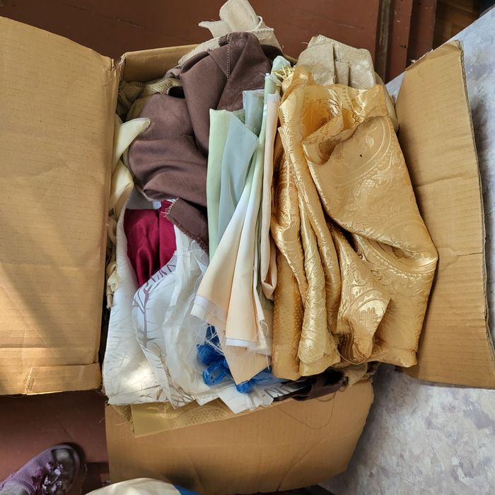 Продам куски от тюля и портьер