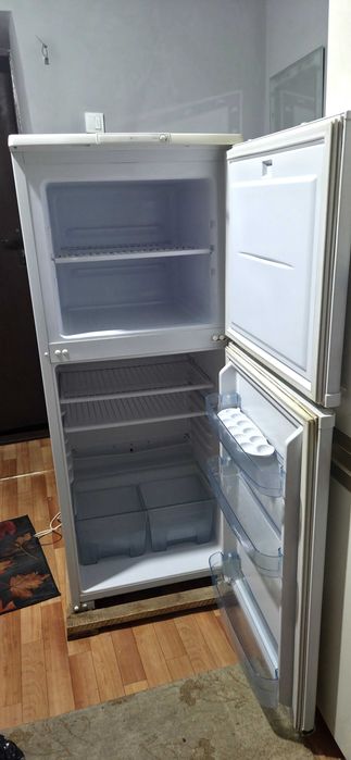 Срочно  Продам  холодильник  б/у. Бирюса
