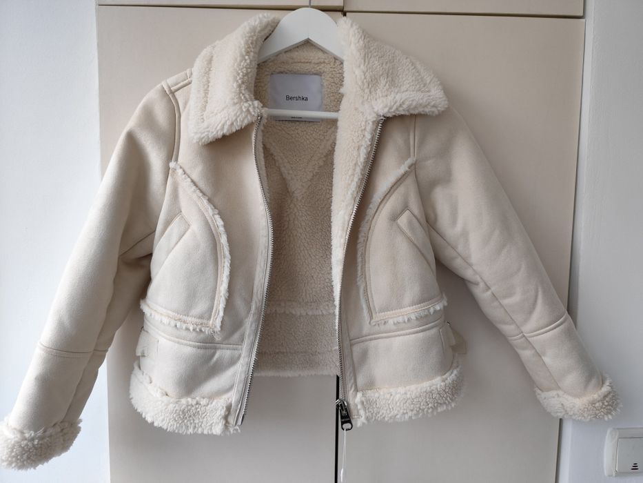 BERSHKA Geacă primăvară-toamnă fete  NOU!!