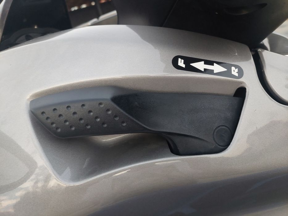 Продавам джет Кавазаки ултра 250