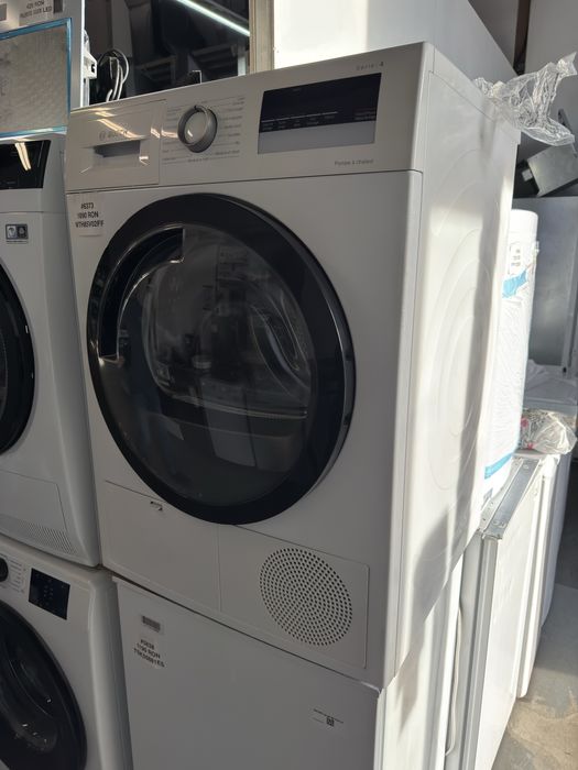 Uscător de rufe cu pompă de căldură Bosch WTH85V02FF