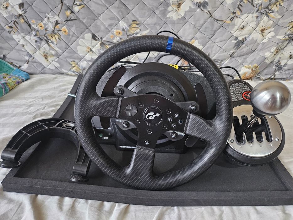 Thrustmaster T300 RS GT + TH8A Shifter (Пълен комплект, под 1 год.)