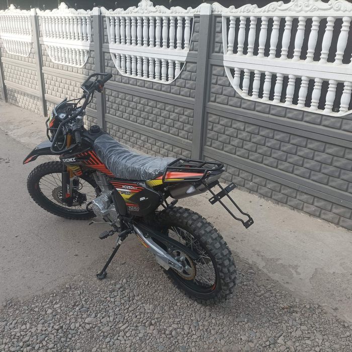 Продам эндуро 250 кубов