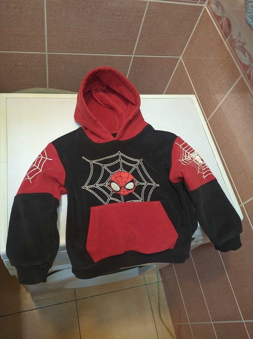 Детская толстовка, ветровка.