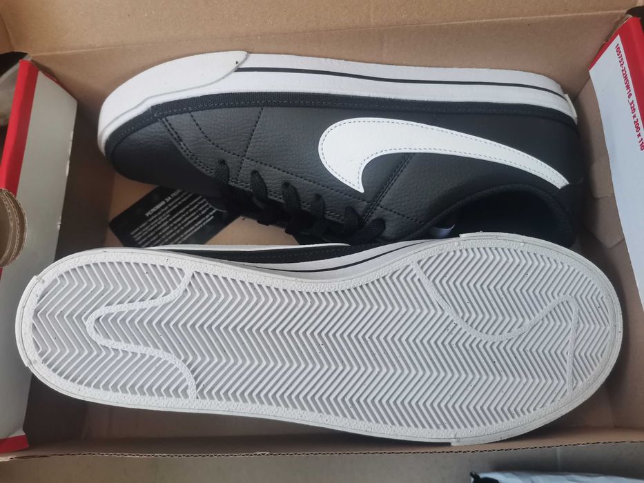 Продавам Маратонки Nike