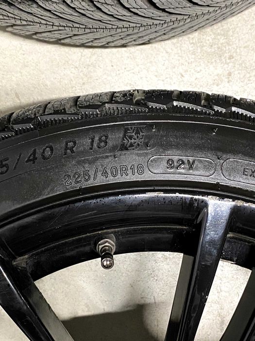 Зимни гуми Мишелин Пилот Алпин 5 - 225/40/18 ДОТ 24/25