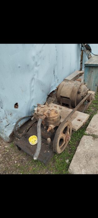 Мотор с компрессором