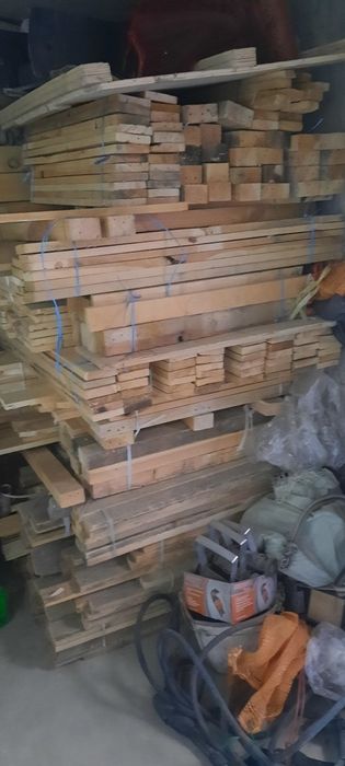 Pol taxtalar sotiladi