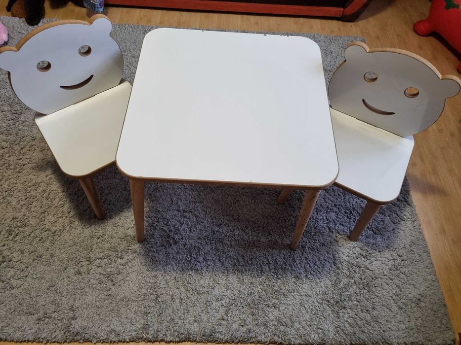 Vand Set masa + 2 scaune pentru copii