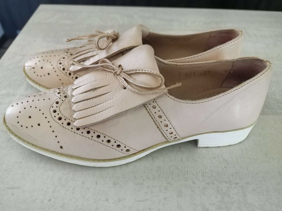 обувки с леки забележки