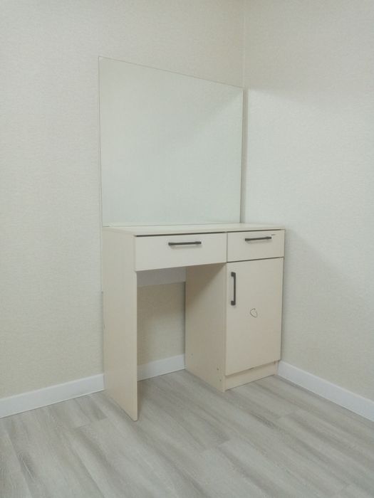 Kamod oynali.камод с зеркалом