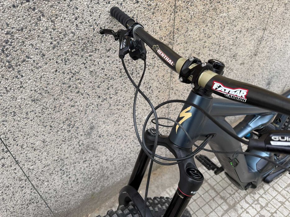 Specialized Turbo Kenevo Expert 27.5''/Shimano XT/RockShox Yari 180mm/Fox VAN