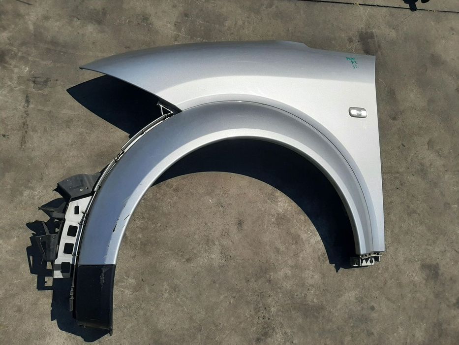 aripa stanga fata audi a2