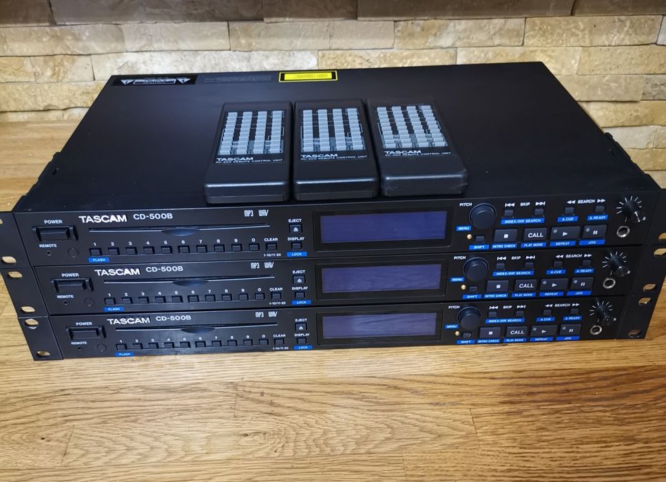 Tascam  CD 500 B