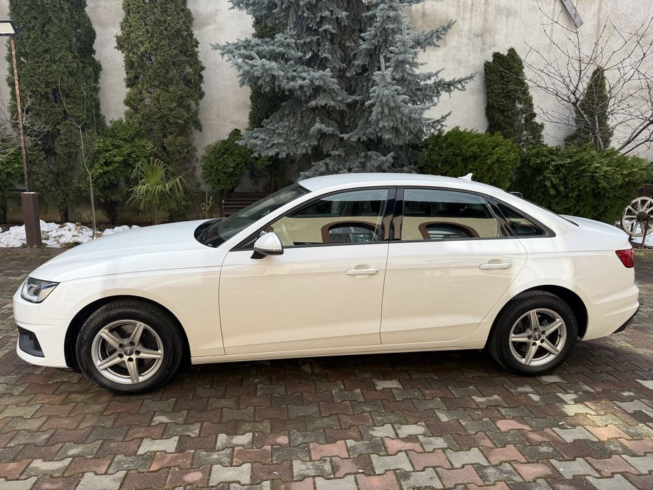 Audi A4 /2021/2.0diesel /led/Distronic /Navi