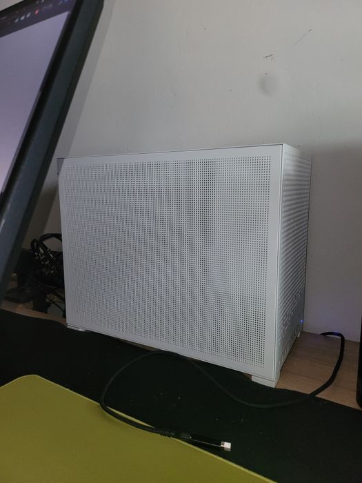 Ryzen 7500f / rtx4070 / 32gb6000c30 / 1tb ssd