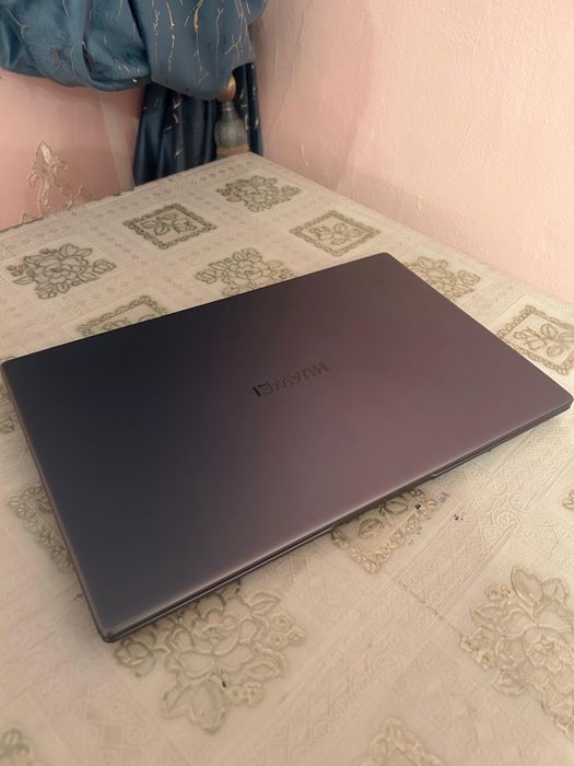 Продам ноутбук HUAWEI