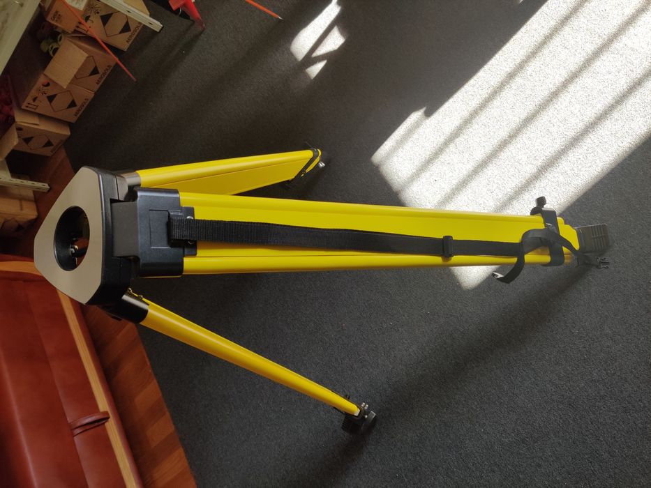 Trepied lemn de calitate