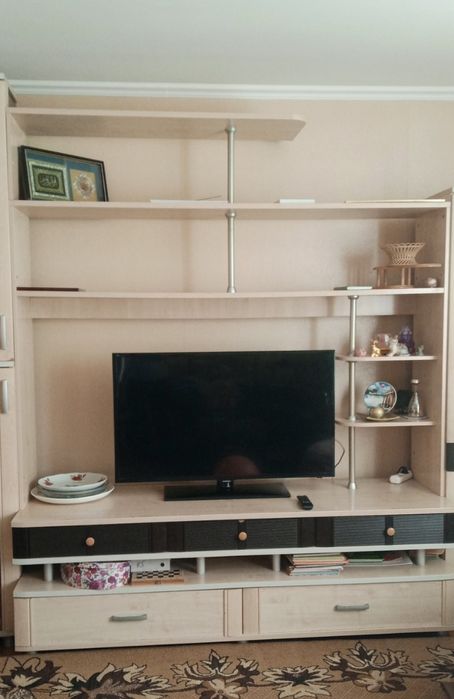 Продам стенку недорого