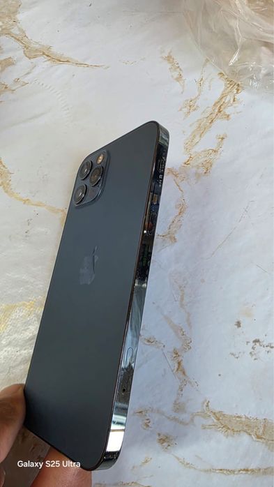Iphone 12 про с коробкой