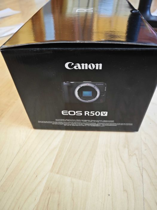 canon EOS R50 V нов