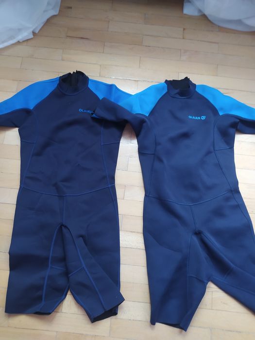Vând costum izopren copii