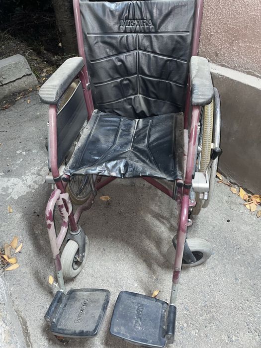 Инвалидная коляска