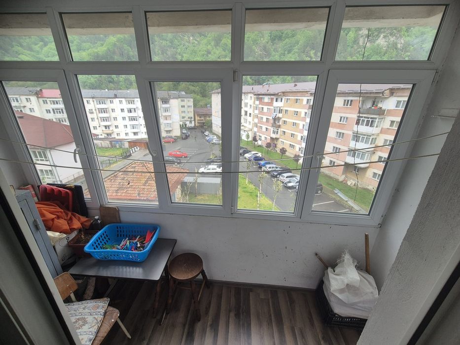 Apartament 2 camere de vânzare – Brezoi, zona Spitalului Orășenesc