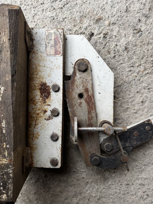 Foarfeca de tabla pentru banc cu pârghie