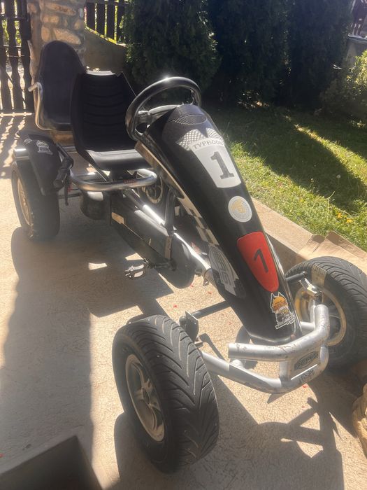 Vând kart de copii si adulți Berg