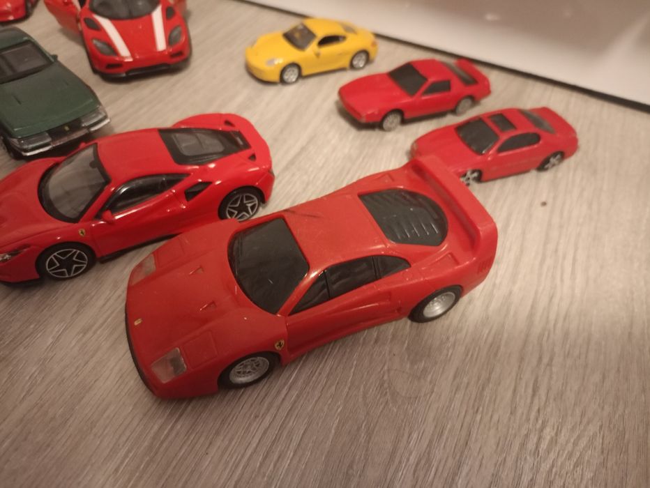 Колички феррари.