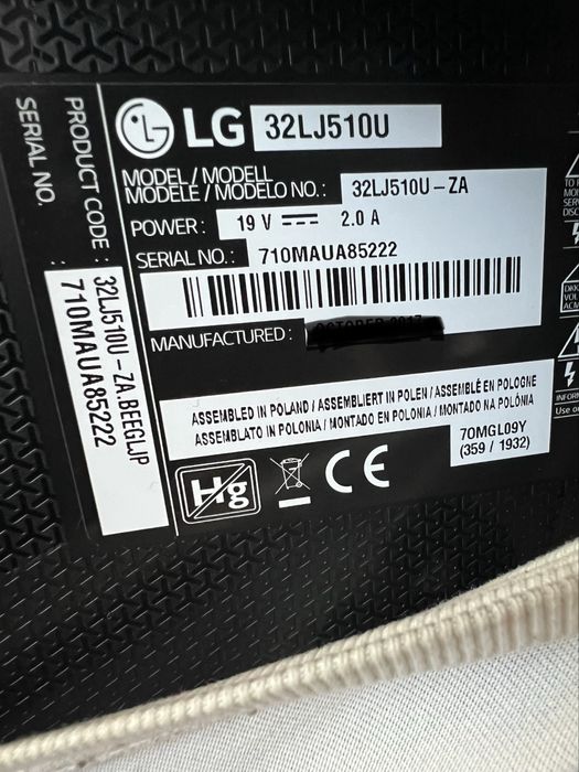 Tv lg 32 80 cm ( cu suport metalic)