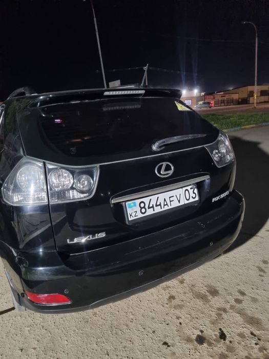 Кроссовер Lexus RX 300