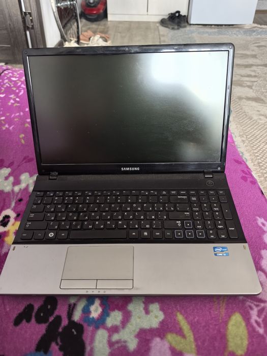 Продам Ноутбук 2011 год