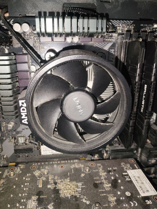Геймърски компютър Ryzen 5 3600, 16 ram,  Rx 570