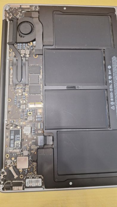 MacBook Air 13,5"A1466 EMC 2925