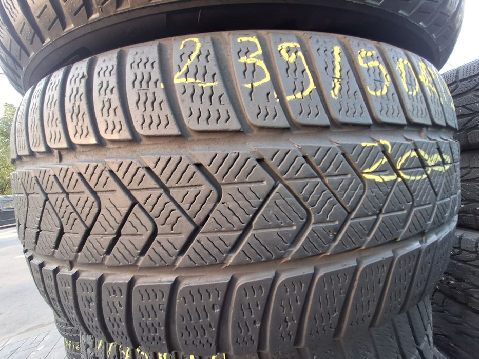 2 anvelope iarna 235/50r19 Pirelli Montaj Gratuit