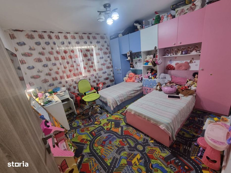 Apartament 3 camere,79 mp,2 băi,garaj,boxă,Deva-ultracentral
