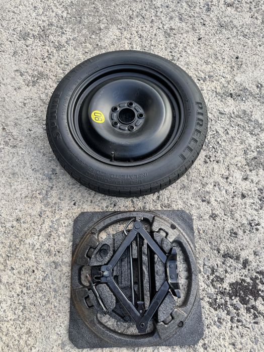 Чисто нова резервна гума с крик PIRELLI