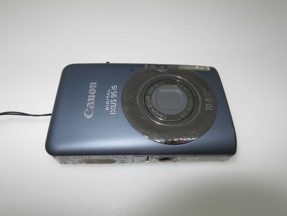 Canon IXUS 95 IS ултра компактна цифрова камера ретро фотоапарат