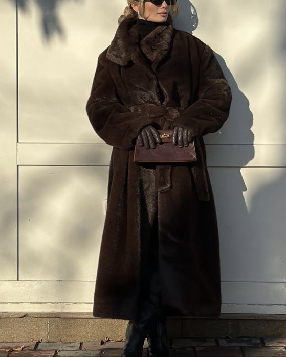 ШУБА L-XL премиум срочно